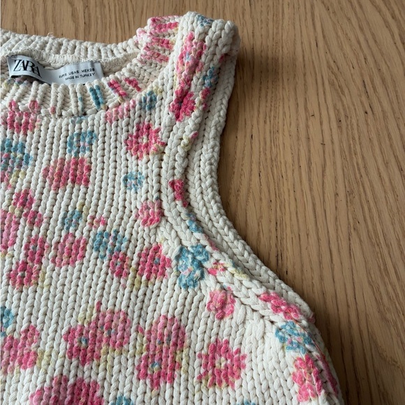 Zara Crochet Cropped Tank Top with Floral Print S - Picture 8 of 14